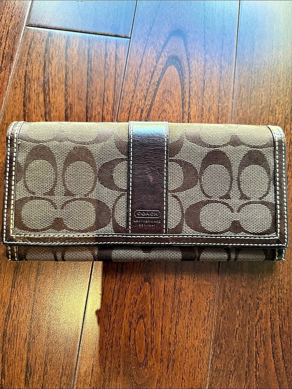 Coach Signature C Accordion Flap Wallet in Brown
